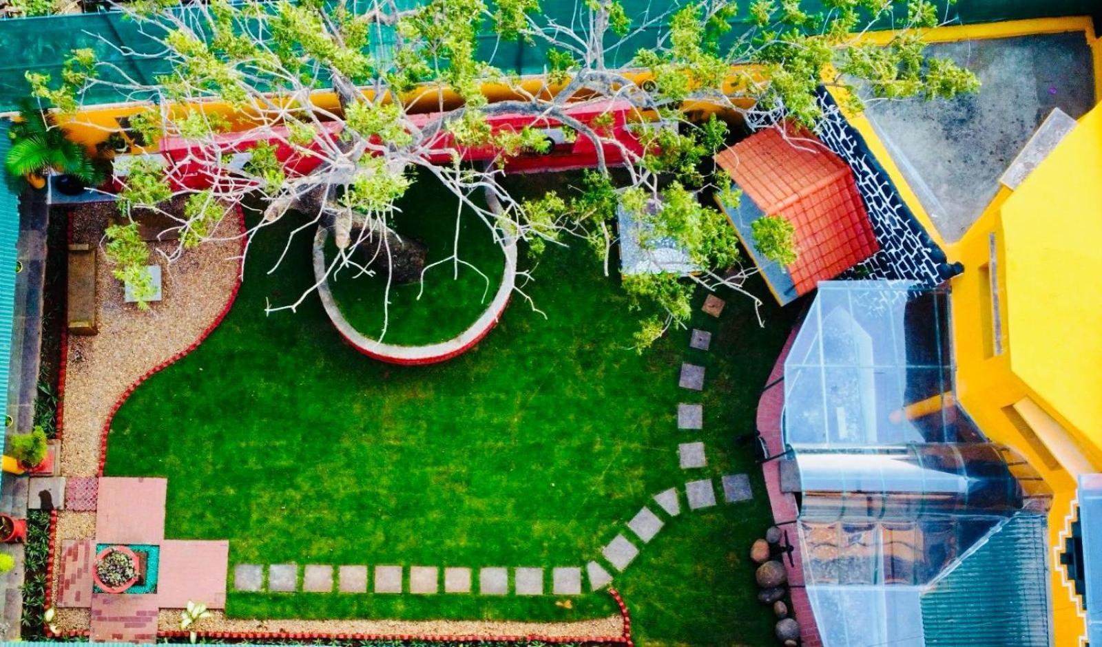 Hotel La Courtyard Puducherry Zewnętrze zdjęcie