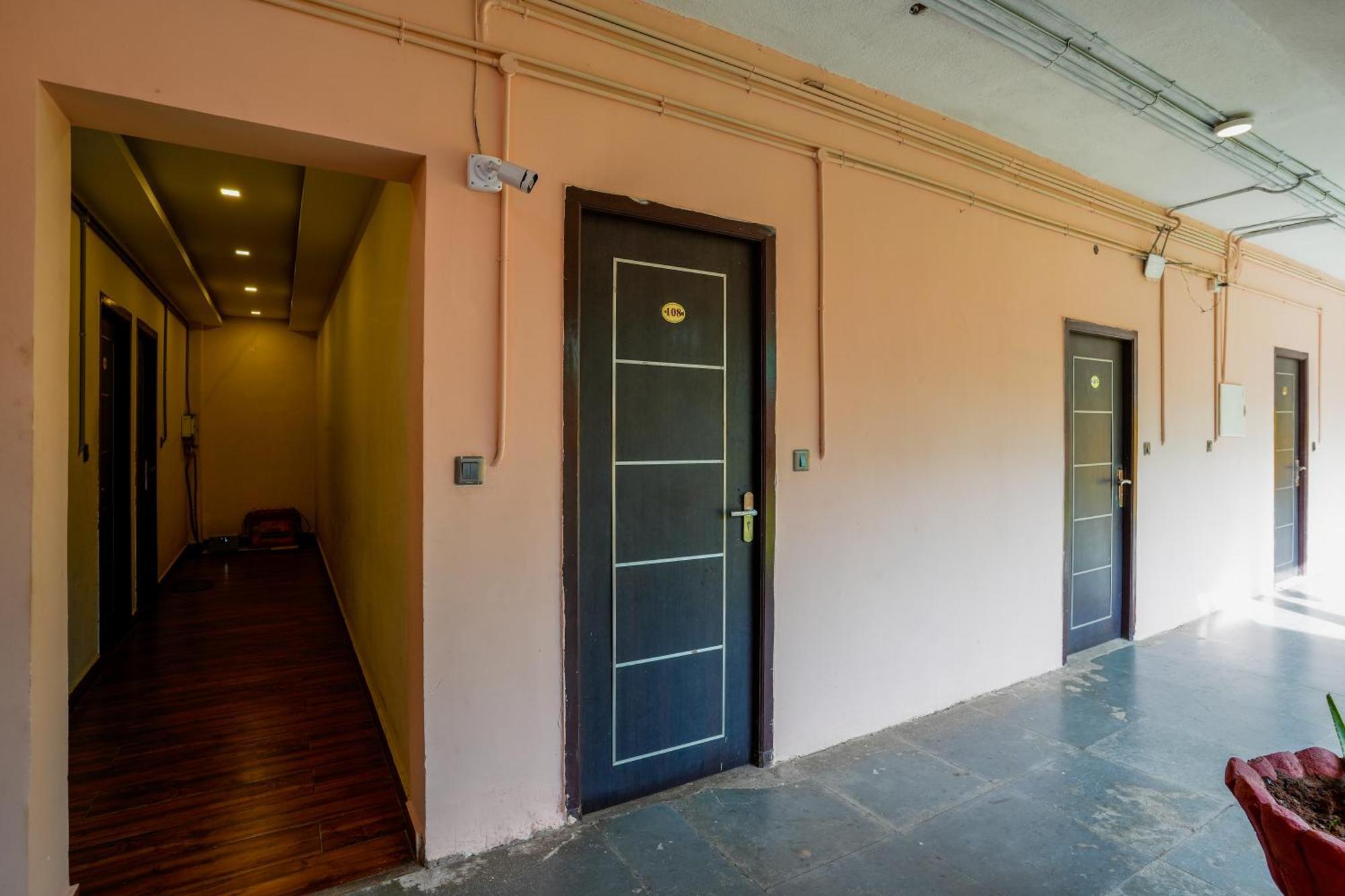 Hotel La Courtyard Puducherry Zewnętrze zdjęcie