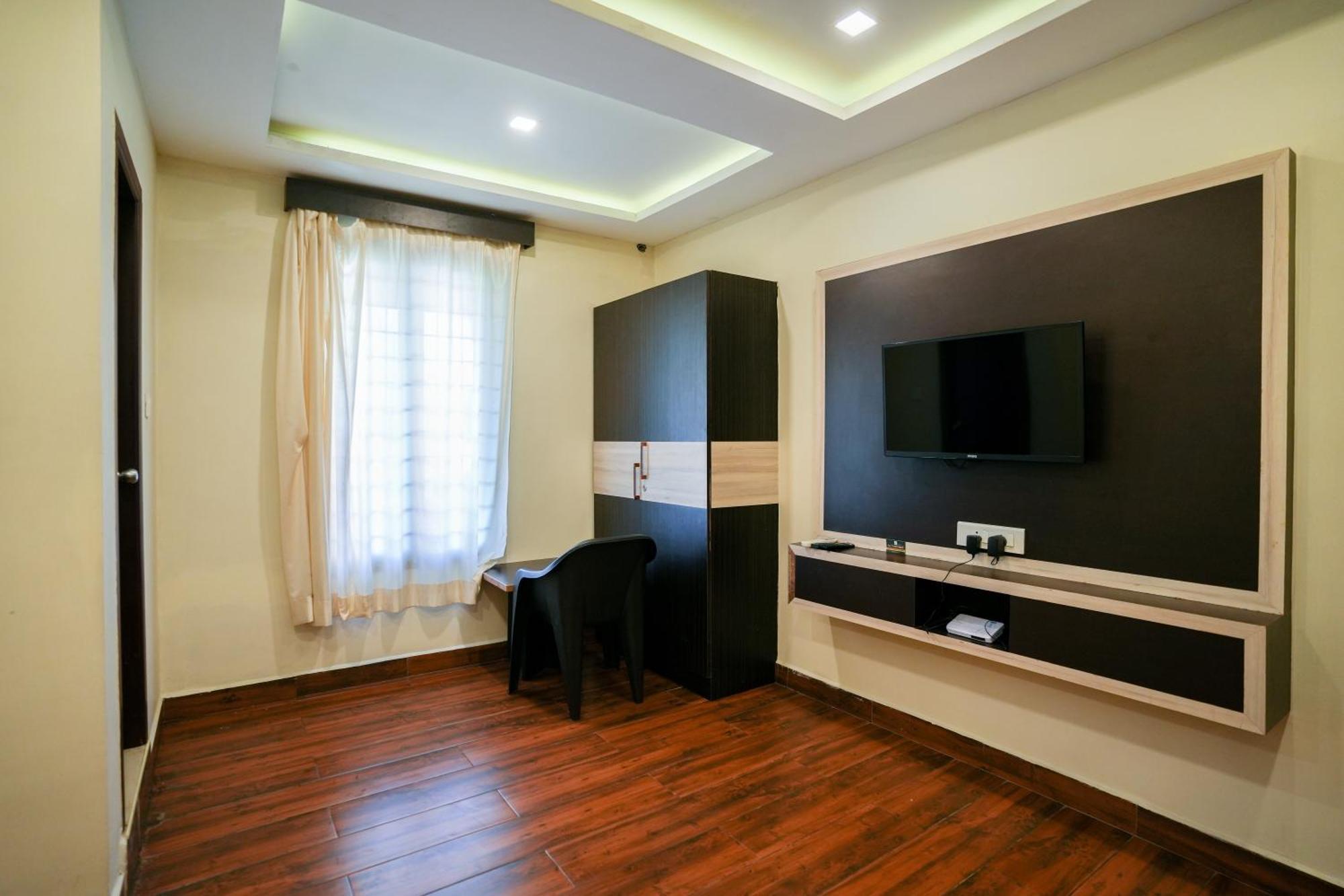Hotel La Courtyard Puducherry Zewnętrze zdjęcie