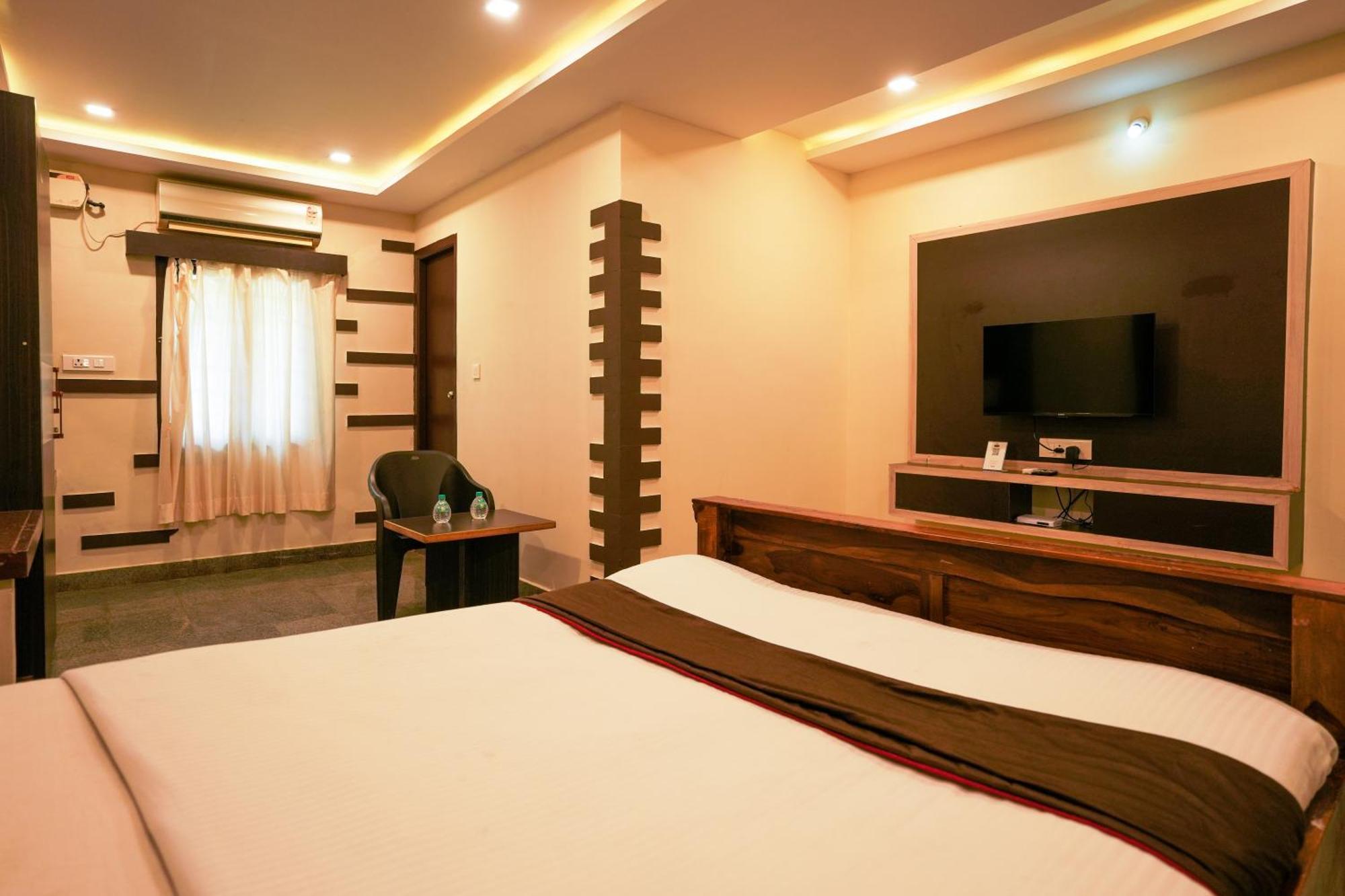 Hotel La Courtyard Puducherry Zewnętrze zdjęcie